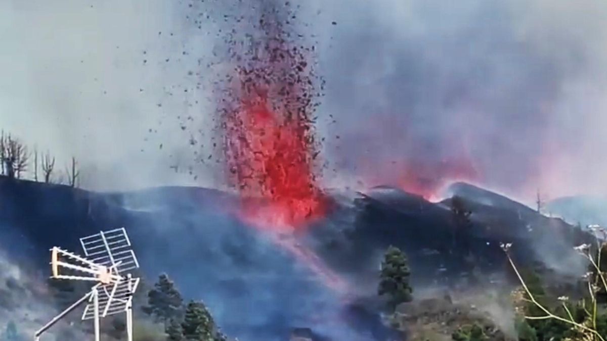 Tajogaite volcano eruption transparency  