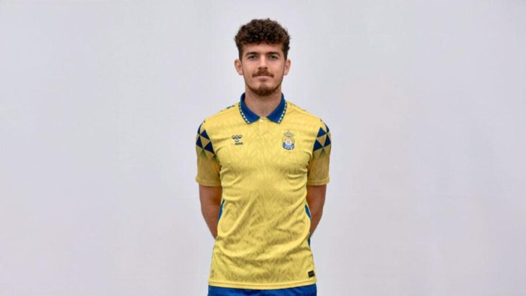 las palmas player hit and run arucas gran canaria file