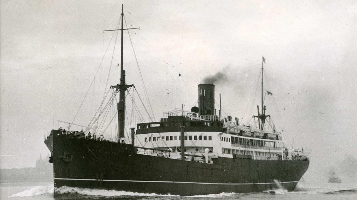WWII shipwreck survivors in Tenerife  