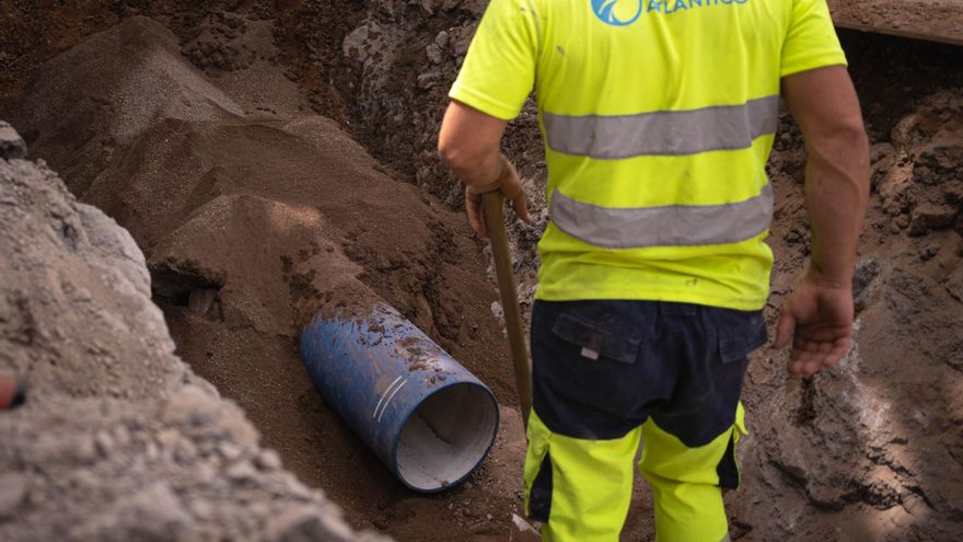 icod de los vinos water shortages summer file