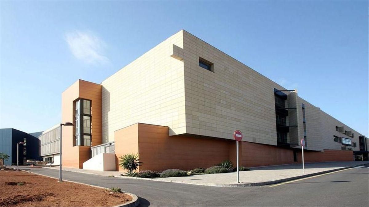 Fuerteventura Hospital SMS appointment system