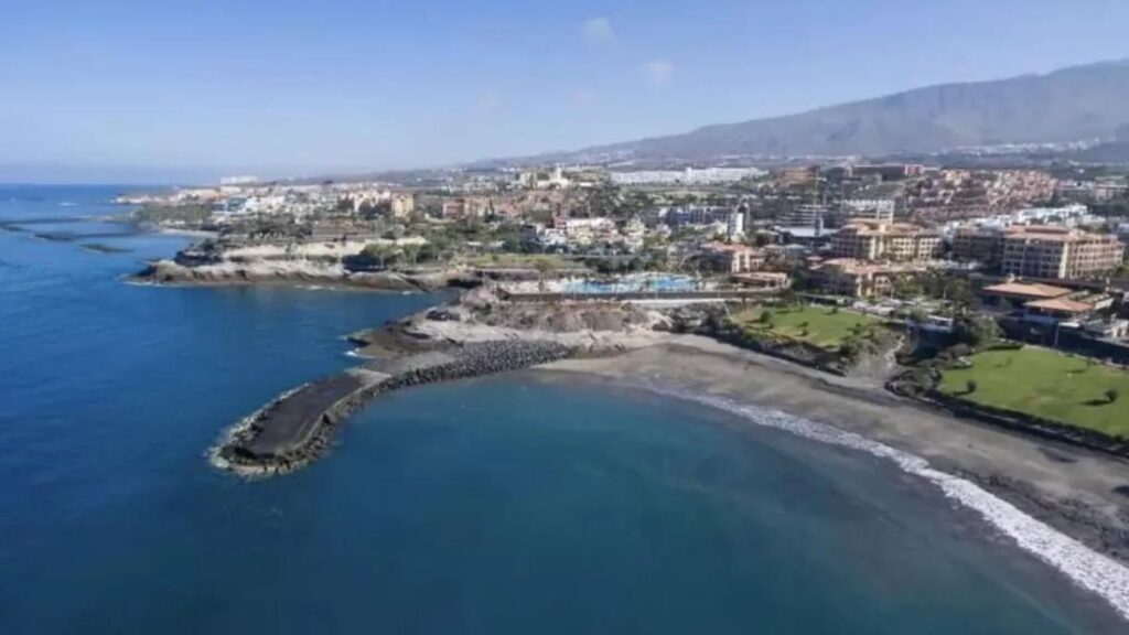 spain cracks down canary islands illegal rentals file