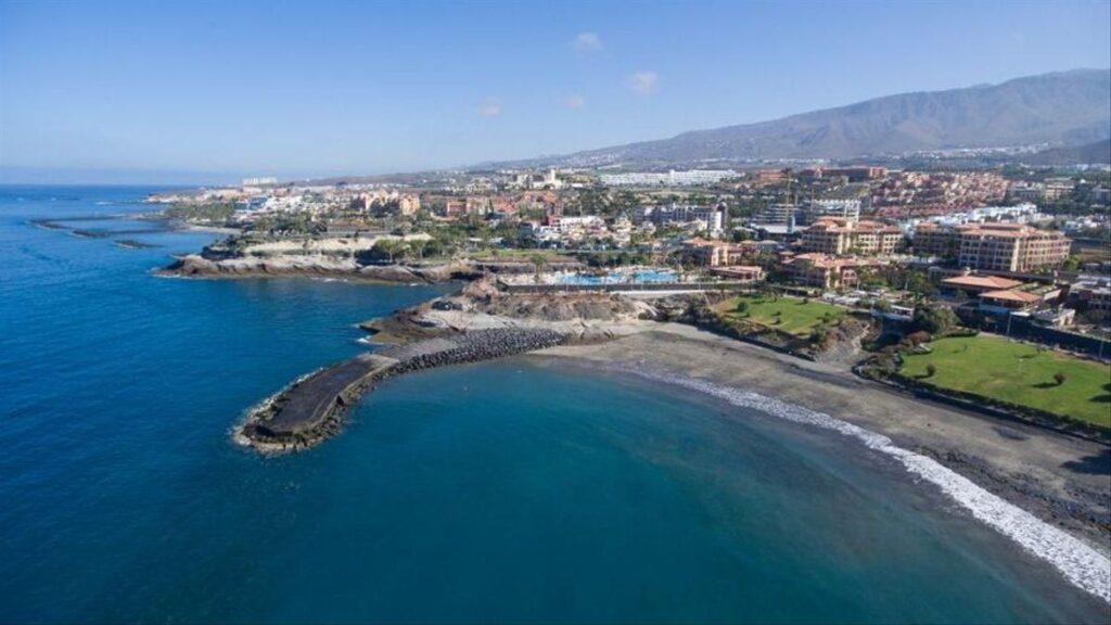 Canary Islands tourism high season