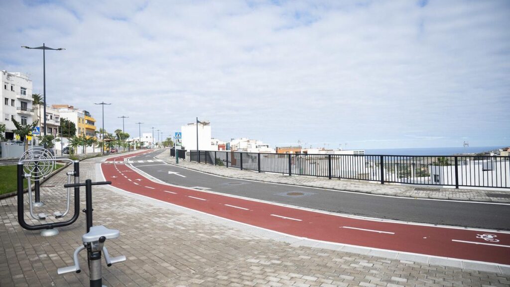 arucas inaugurates new pedestrian cycle path gran canaria