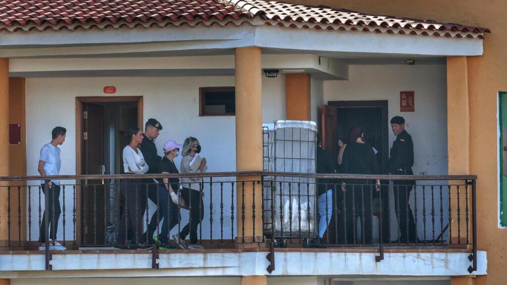 callao salvaje hotel eviction ends illegal occupation tenerife