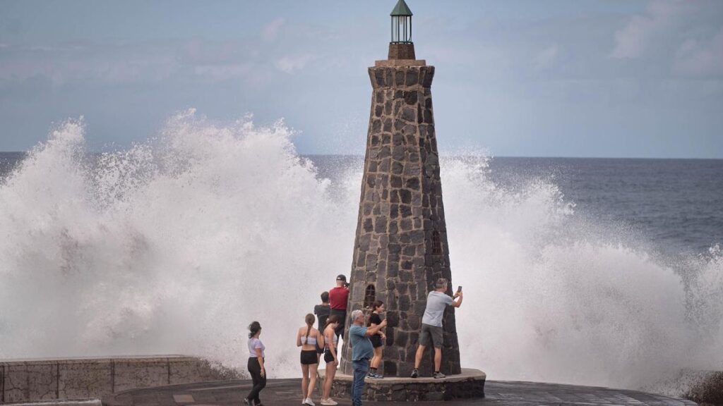 canary islands coastal pre alert rough seas