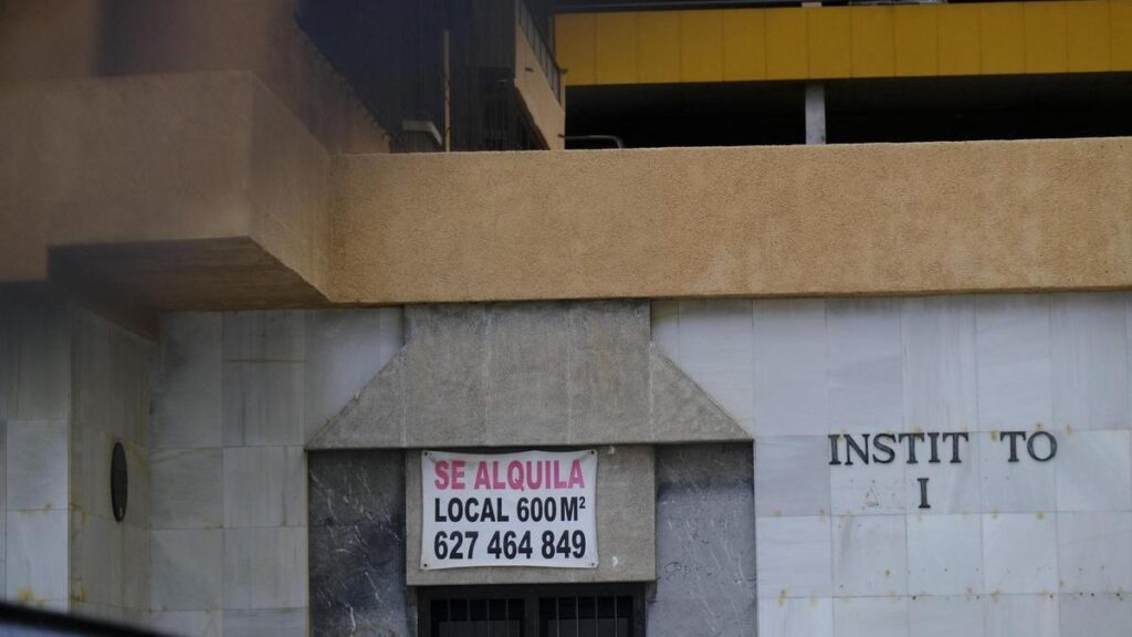 canary islands youth rent crisis salary