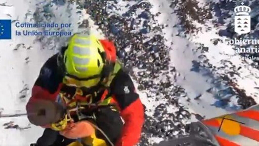 hiker rescued after fall teide national park tenerife