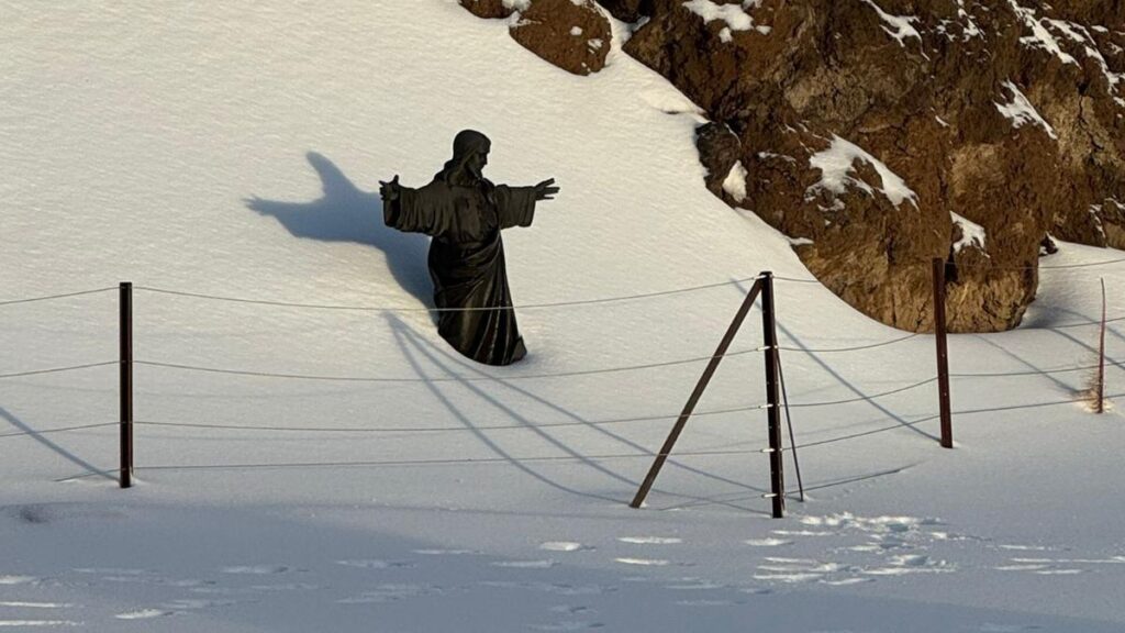 teide national park snowfall clearance operation december 2025